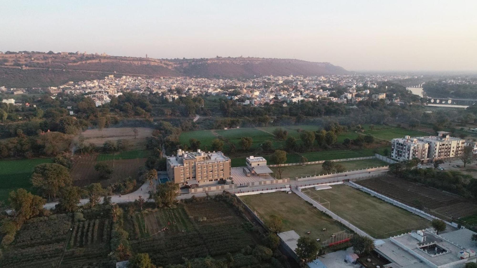 Kukda Resort Chittorgarh Экстерьер фото